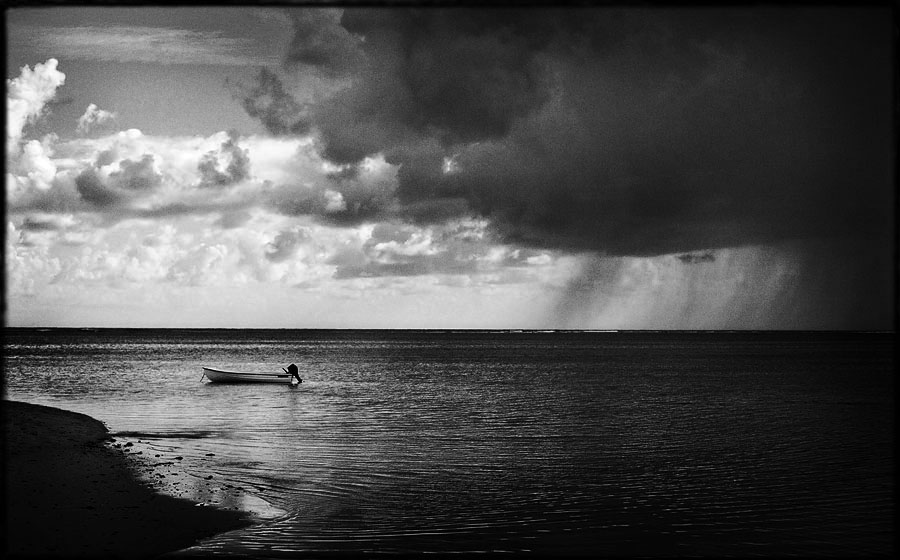 Storm coming over Mauritius beach wedding